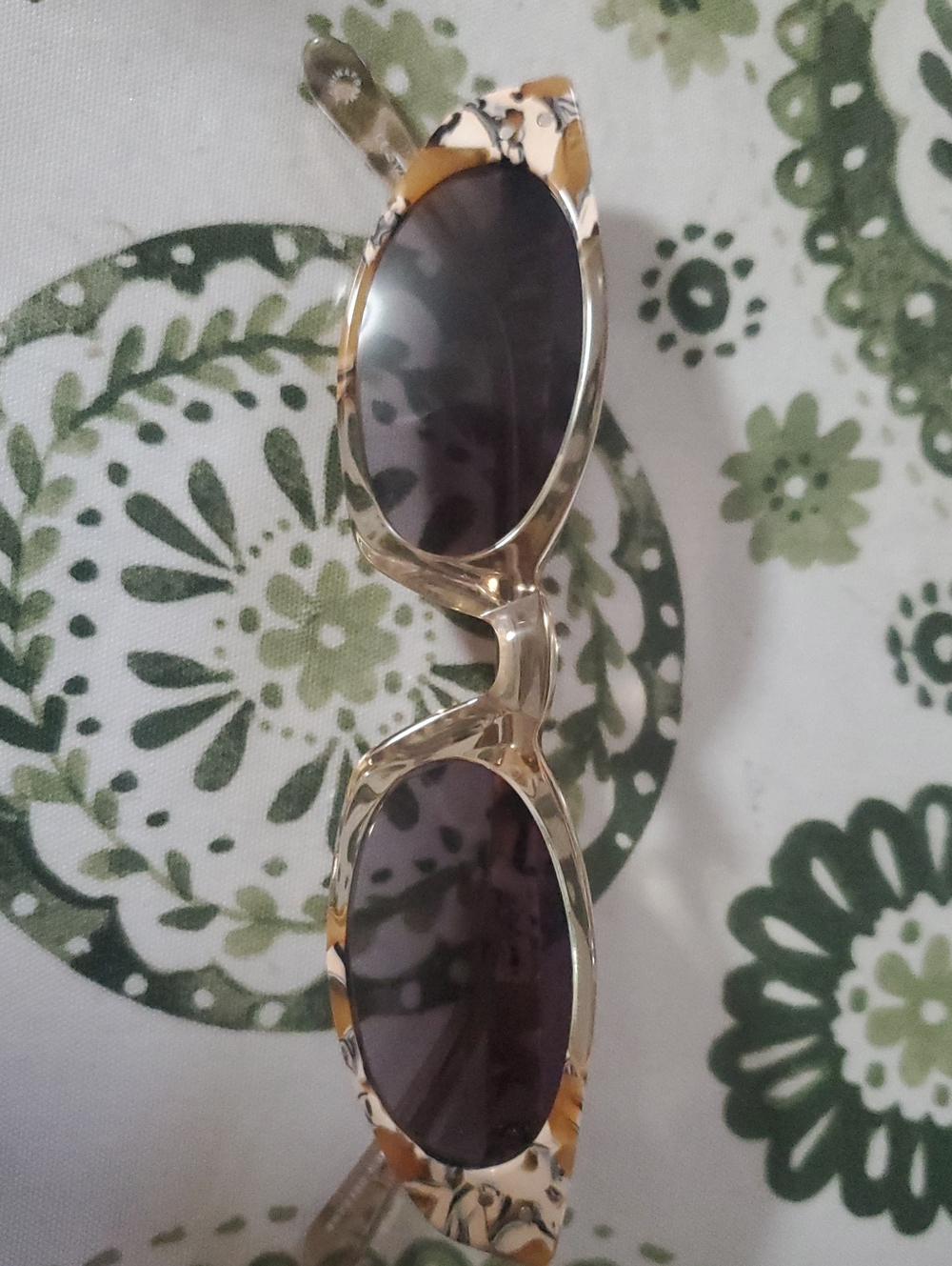 Krewe Fern Patterned Oval Sunglasses - Women Accessories